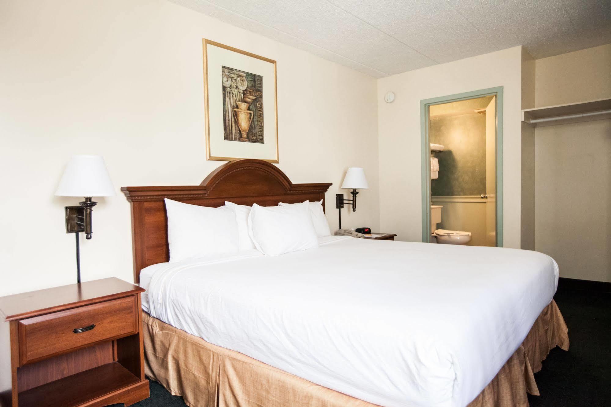 Inns Of Virginia Falls Church Bagian luar foto